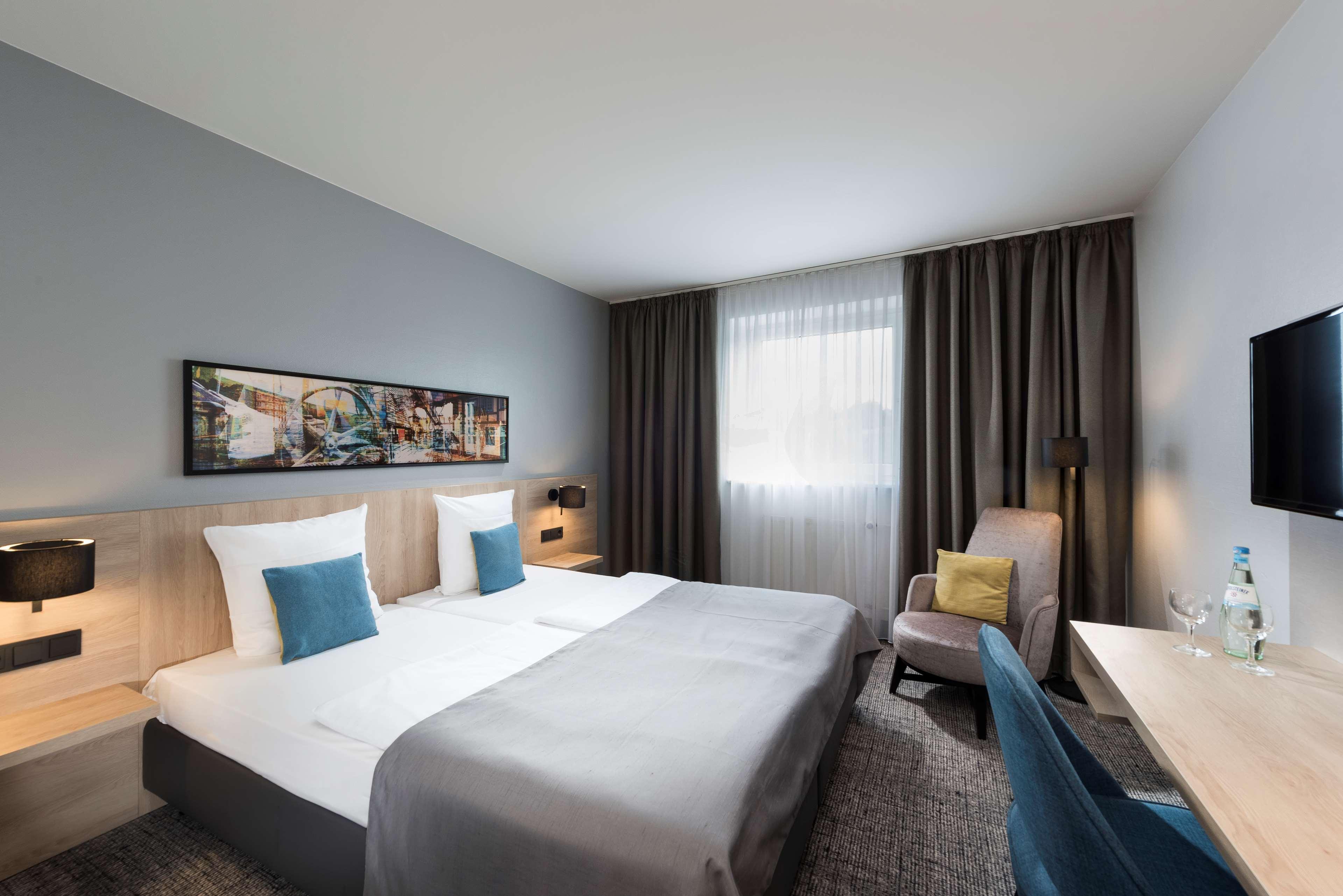 Ramada By Wyndham Flensburg City Exterior foto