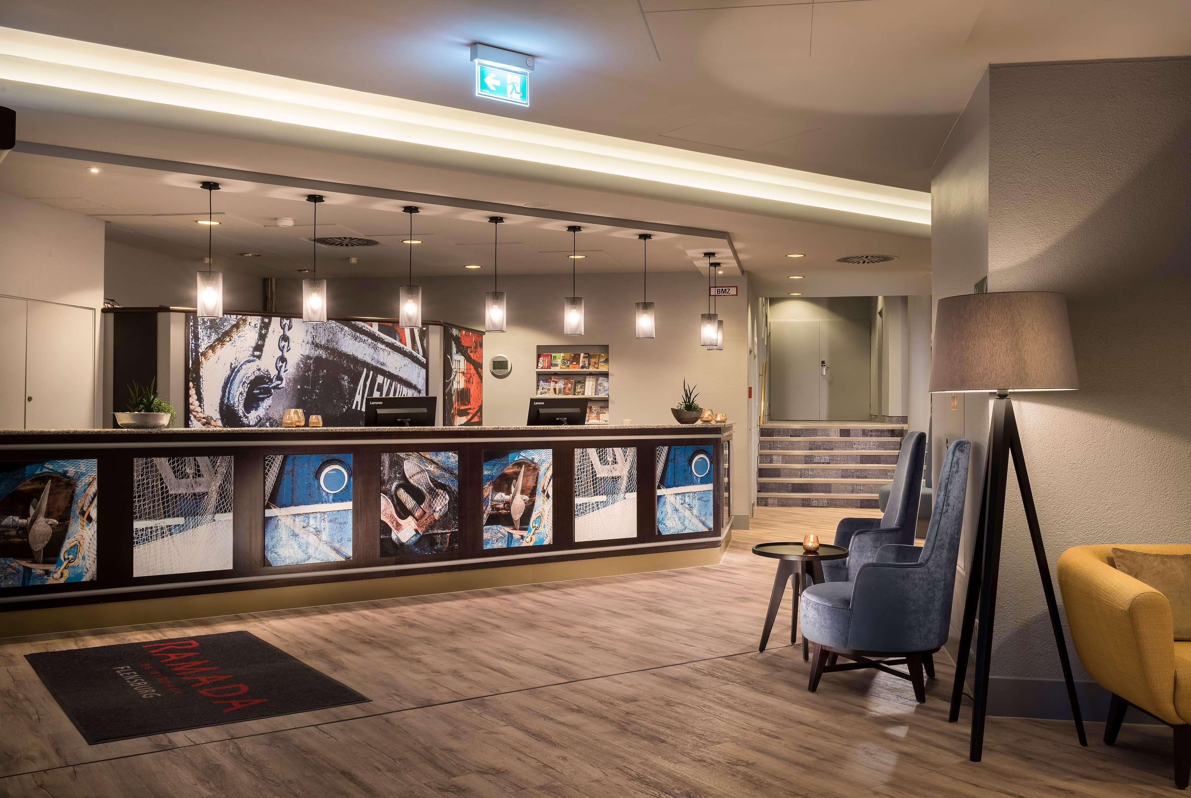 Ramada By Wyndham Flensburg City Exterior foto