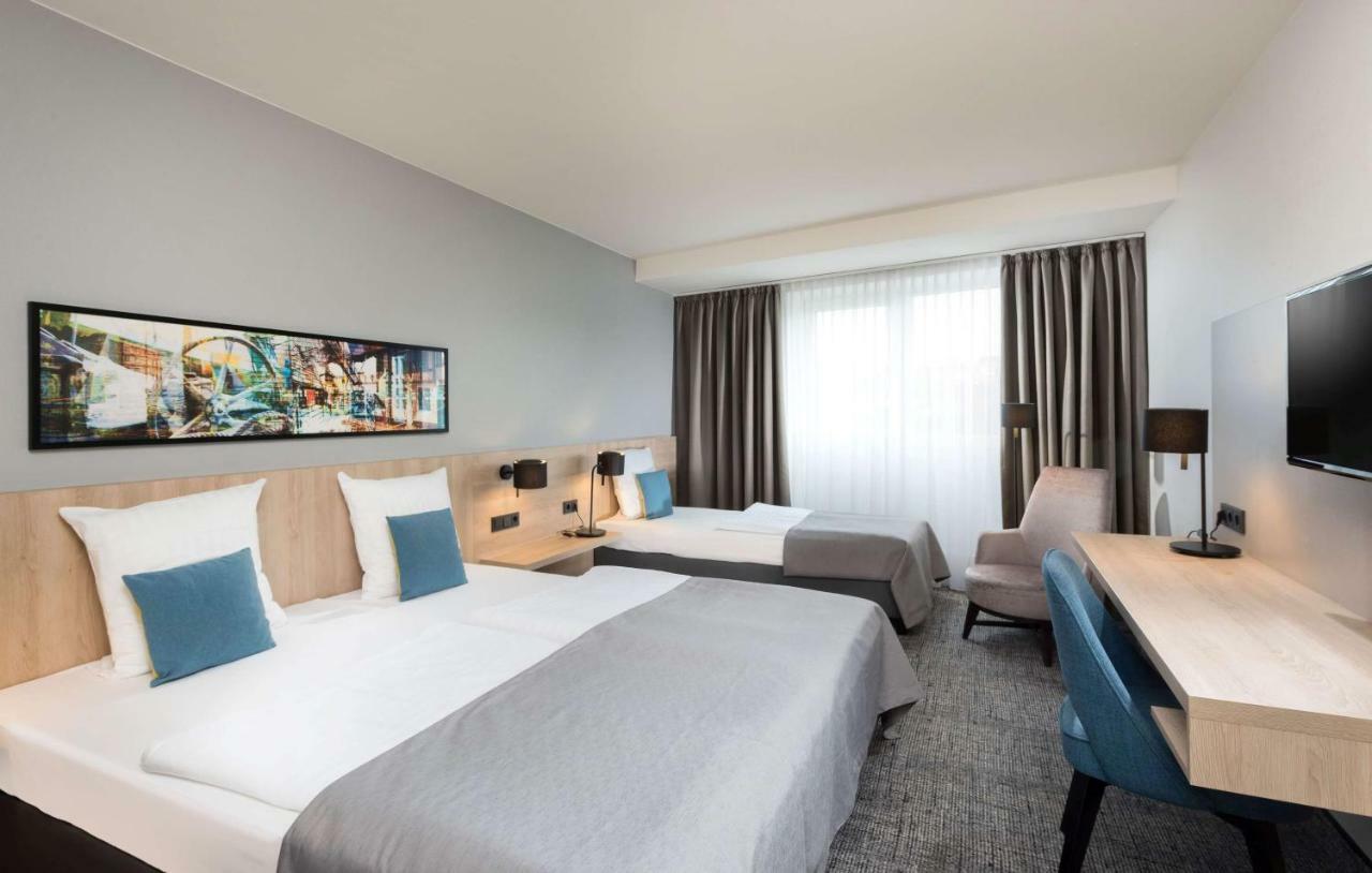 Ramada By Wyndham Flensburg City Exterior foto